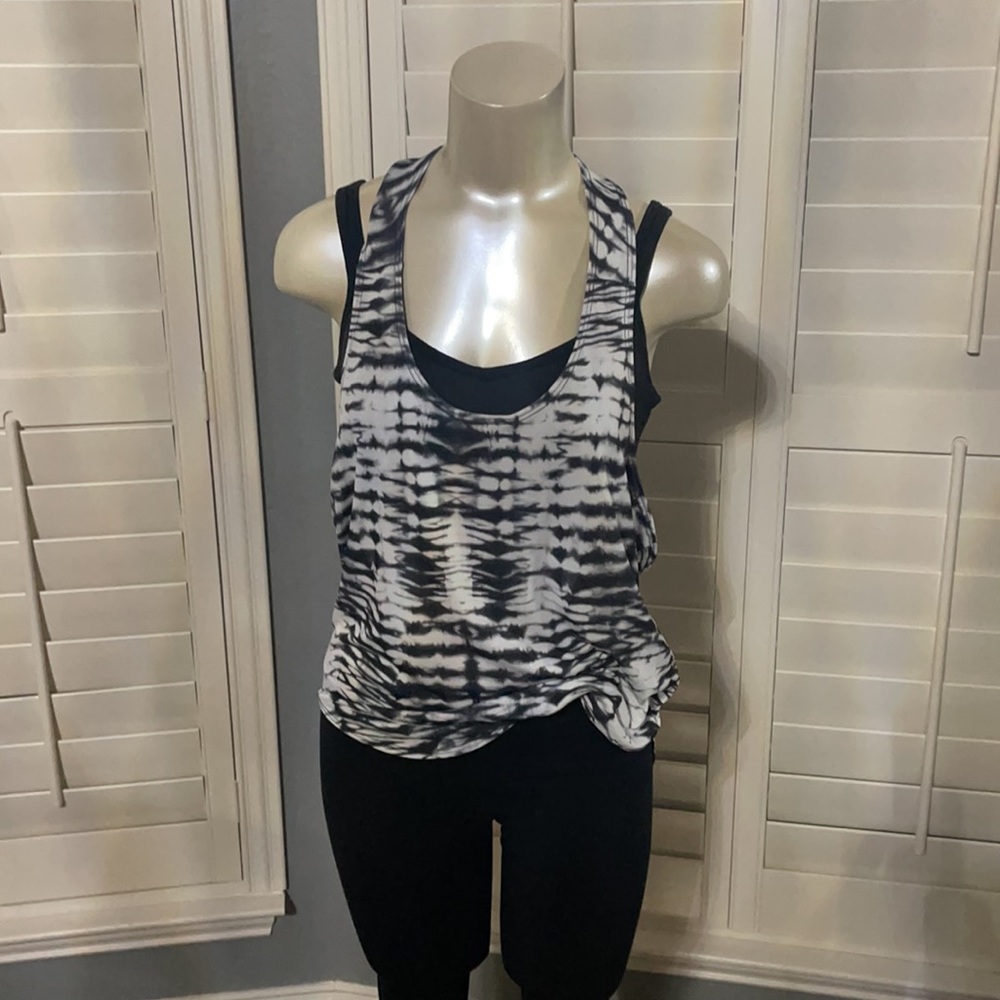 Athletic racer back tank top ,Black and white tie-dye